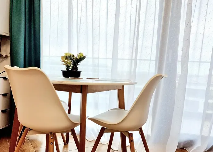 Black & White - Endless Summer Mamaia Nord Năvodari