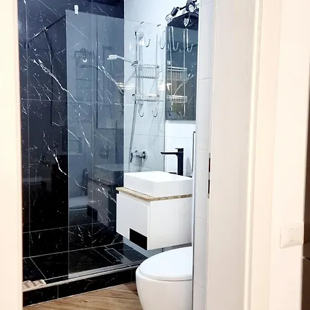 Black & White - Endless Summer Mamaia Nord * Navodari