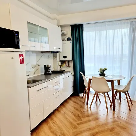 Apartment Black & White - Endless Summer Mamaia Nord