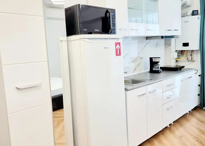 Apartment Black & White - Endless Summer Mamaia Nord Navodari