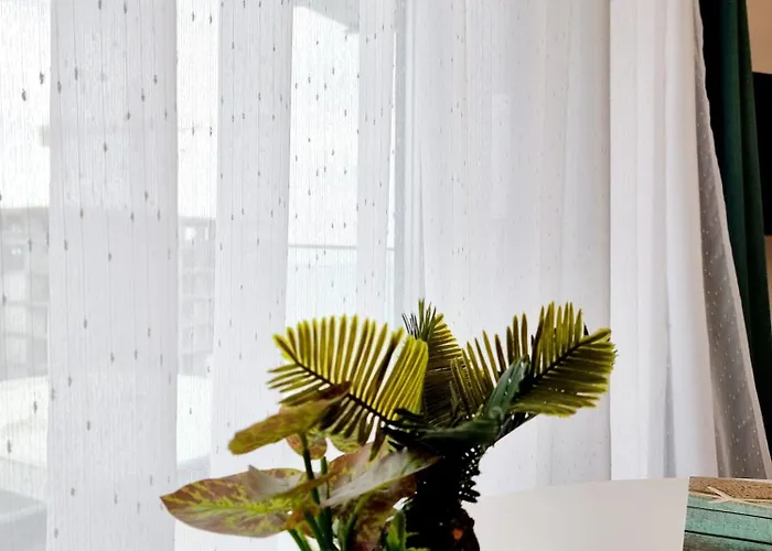 Black & White - Endless Summer Mamaia Nord Apartment